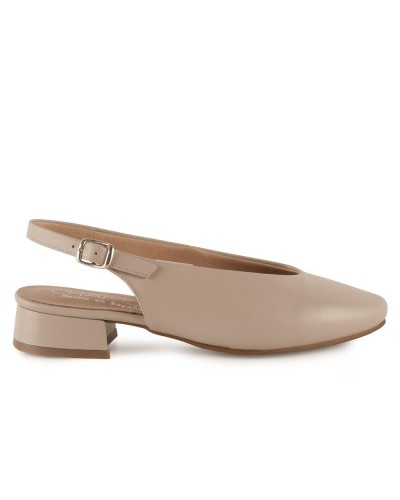 MANOLETINAS DESTALONADAS TACON BAJO PIEL BEIGE