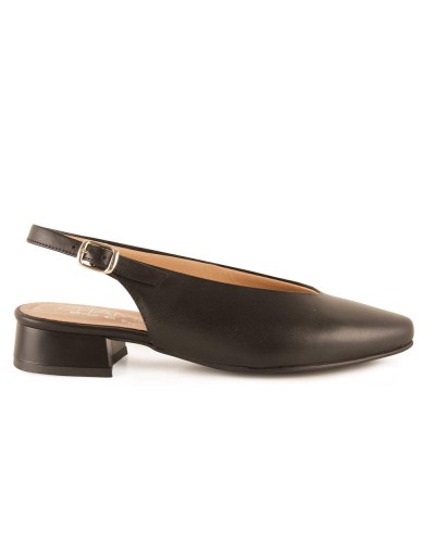 MANOLETINAS DESTALONADAS TACON BAJO PIEL NEGRO